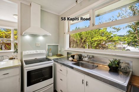 Photo of property in 58a Kapiti Road, Paraparaumu, 5032