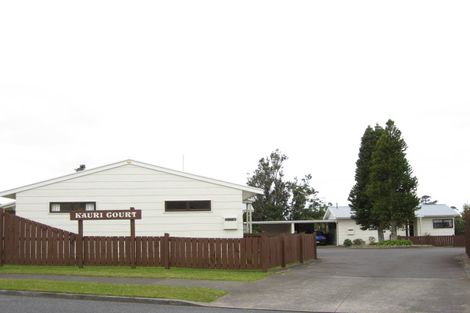 Photo of property in 1/21 Kauri Street, Merrilands, New Plymouth, 4312