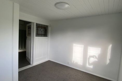 Photo of property in 9 Martin Avenue, Beckenham, Christchurch, 8023