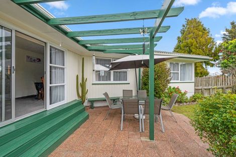 Photo of property in 10 Walnut Place, Owhata, Rotorua, 3010