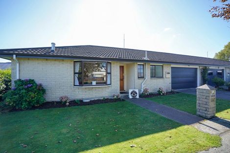 Photo of property in 92 Newcastle Street, Windsor, Invercargill, 9810