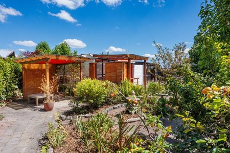 Photo of property in 1 Peter Hall Drive, Kelvin Grove, Palmerston North, 4414