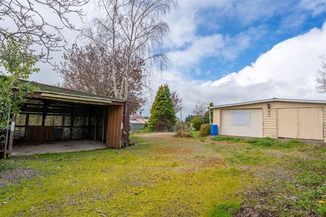 Photo of property in 60 Timaru Road, Waimate, 7924