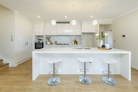 Photo of property in 33 Mcquoids Road, Flat Bush, Auckland, 2019