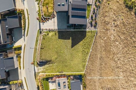 Photo of property in 16 Akitu Rise, Wanaka, 9305