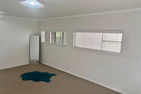 Photo of property in 11 Roberts Road, Glenfield, Auckland, 0629