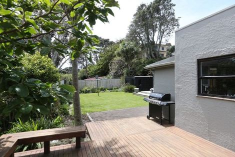 Photo of property in 20 Parris Street, Moturoa, New Plymouth, 4310