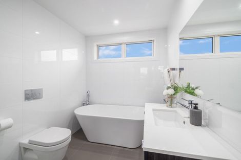 Photo of property in 42 Normans Road, Strowan, Christchurch, 8052