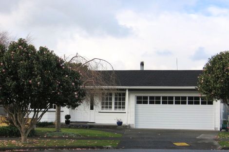 Photo of property in 12 Wallace Place, Hokowhitu, Palmerston North, 4410