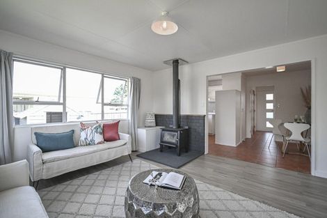 Photo of property in 8 Cartier Crescent, Flaxmere, Hastings, 4120