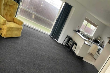 Photo of property in 2/200 Wainoni Road, Avondale, Christchurch, 8061