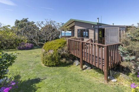 Photo of property in 4 Tainui Rise, Gore Bay, Cheviot, 7383