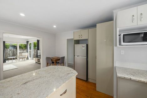 Photo of property in 87 Kawaha Point Road, Kawaha Point, Rotorua, 3010