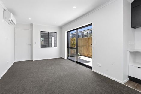 Photo of property in 2/10 Charlemont Street, Whitiora, Hamilton, 3200