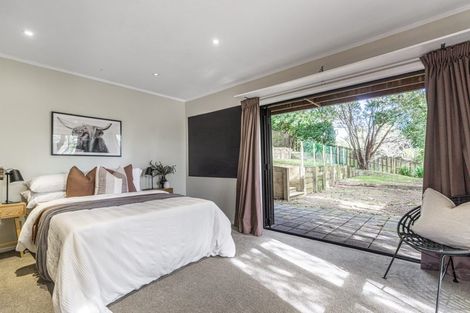 Photo of property in 3 Tranquil Glade, Hillcrest, Auckland, 0627