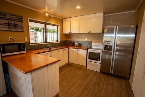 Photo of property in 35 Main Road, Raglan, 3225