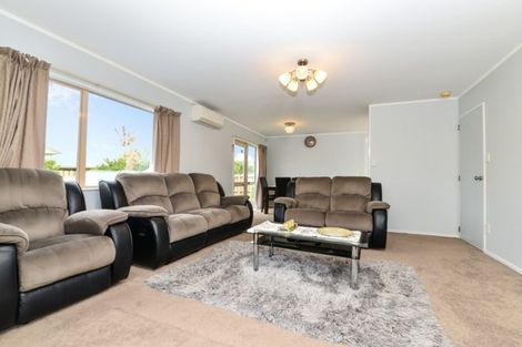 Photo of property in 37 Lloyd Drive, Nawton, Hamilton, 3200