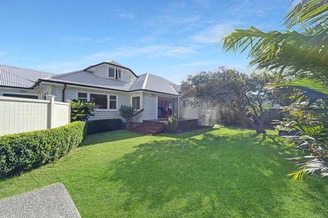 Photo of property in 12 Hector Street, Seatoun, Wellington, 6022