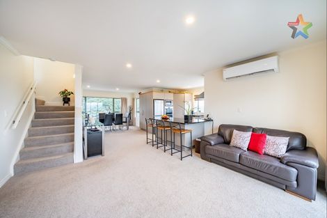 Photo of property in 10 Opurere Grove, Tirohanga, Lower Hutt, 5010