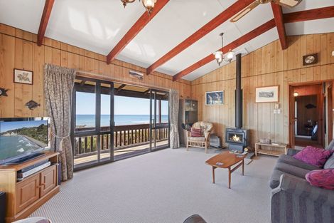 Photo of property in 4 Tainui Rise, Gore Bay, Cheviot, 7383