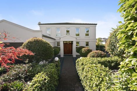 Photo of property in 1 Basra Drive, Henderson, Auckland, 0612
