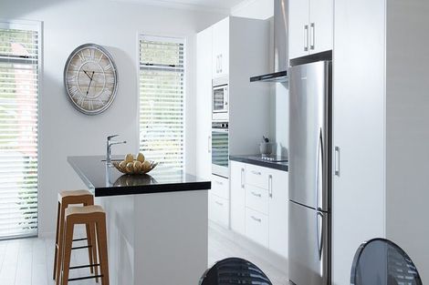 Photo of property in 30 Rishworth Avenue, Stanmore Bay, Whangaparaoa, 0932