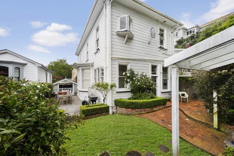 Photo of property in 26 Newman Terrace, Thorndon, Wellington, 6011