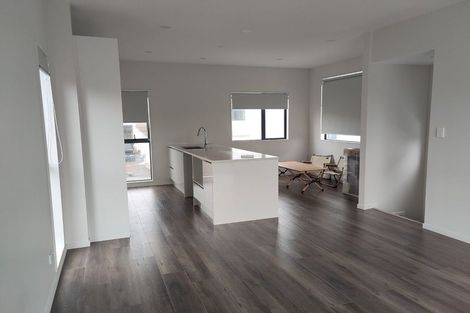 Photo of property in 2/16 William Roberts Road, Pakuranga, Auckland, 2010