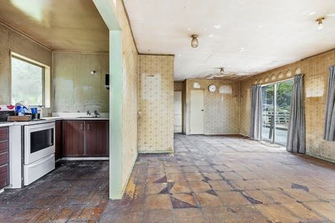 Photo of property in 22 Fyvie Avenue, Tawa, Wellington, 5028