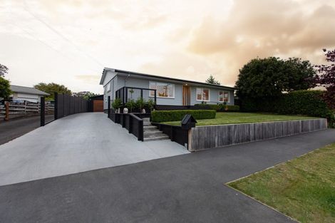 Photo of property in 22 Te Anau Place, Glenview, Hamilton, 3206