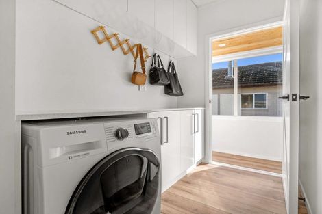 Photo of property in 20 Valley Road, Pukekohe, 2120