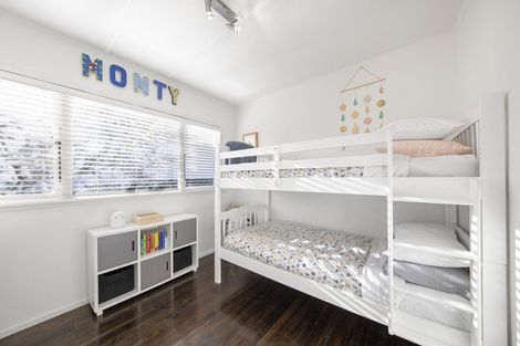 Photo of property in 264 Point Chevalier Road, Point Chevalier, Auckland, 1022