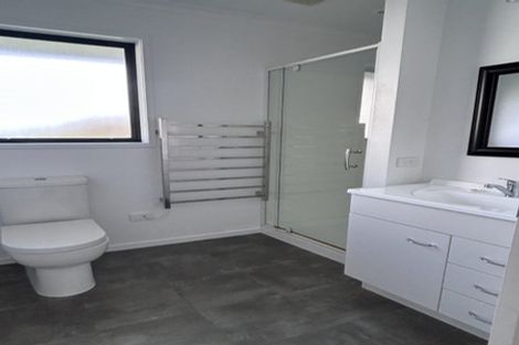 Photo of property in 136 Muriwai Road, Waimauku, 0881