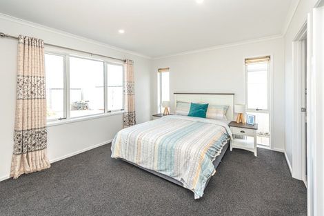 Photo of property in 35 Magnolia Crescent, Tawhero, Whanganui, 4501