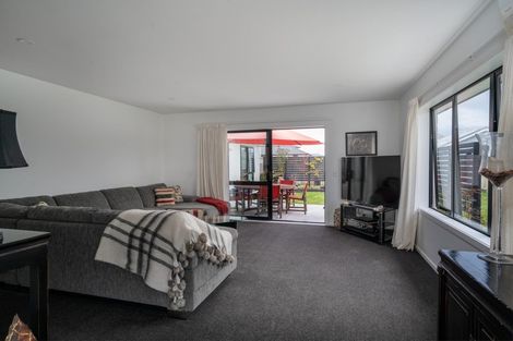 Photo of property in 15 Huka Heights Drive, Rangatira Park, Taupo, 3330