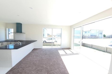 Photo of property in 10 Kapia Drive, Takanini, 2112