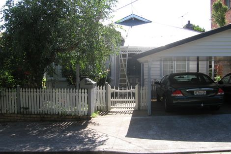 Photo of property in 4 Lake Road, Devonport, Auckland, 0624