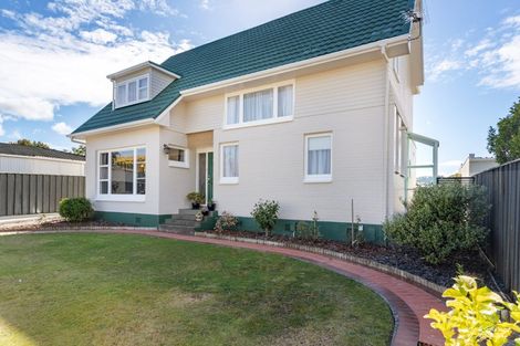 Photo of property in 8 Percy Cameron Street, Avalon, Lower Hutt, 5011