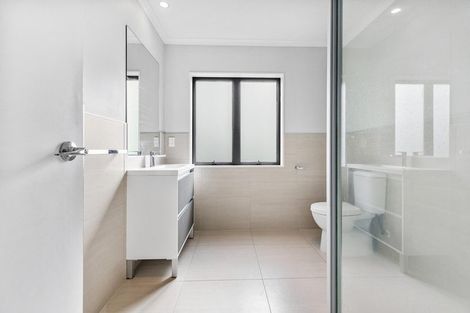 Photo of property in 4/38 Brigham Creek Road, Whenuapai, Auckland, 0618