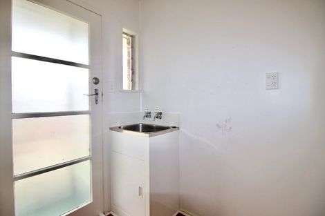 Photo of property in 3/242 Onewa Road, Birkenhead, Auckland, 0626