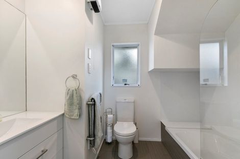 Photo of property in 2a Oriental Street, Petone, Lower Hutt, 5012