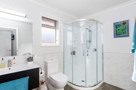 Photo of property in 89 Bert Wall Drive, Omokoroa, 3114