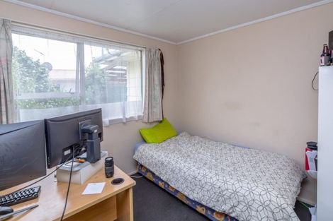 Photo of property in 5 Baillie Crescent, Carterton, 5713