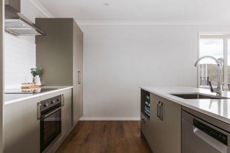 Photo of property in 27 Moira Close, Welcome Bay, Tauranga, 3175