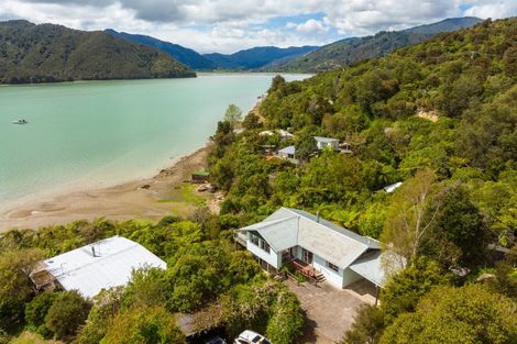 Photo of property in 685 Queen Charlotte Drive, Havelock, Picton, 7281