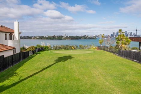 Photo of property in 9 Norwood Road, Bayswater, Auckland, 0622