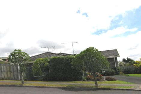 Photo of property in 7 Bluebird Crescent, Unsworth Heights, Auckland, 0632