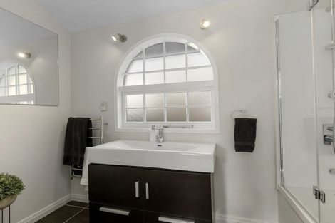 Photo of property in 62 Chatsworth Road, Silverstream, Upper Hutt, 5019