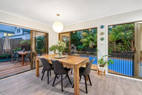 Photo of property in 4 Onepu Lane, Manly, Whangaparaoa, 0930