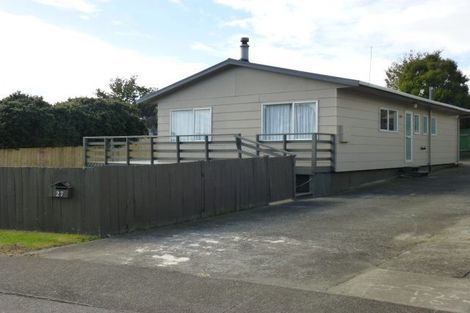 Photo of property in 27 Silvan Place, Bell Block, New Plymouth, 4312